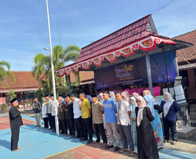 Apresiasi dan Syukur Menggema di Apel Pagi SMPN 1 Cijeungjing.