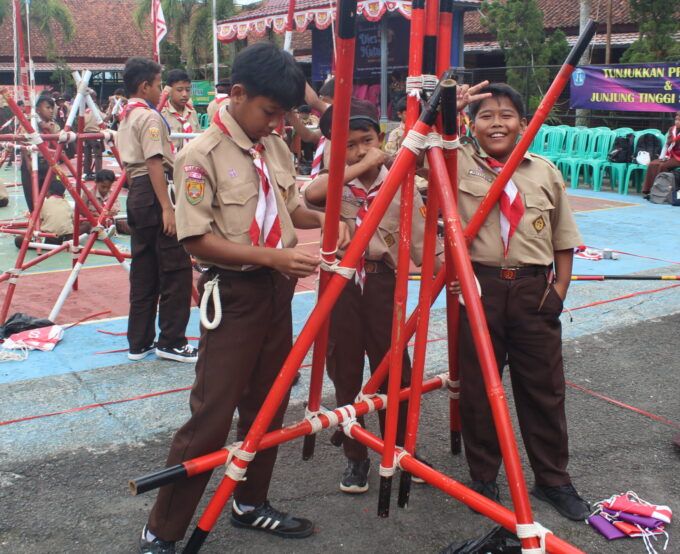 Lomba Pioneering 2 Antar SD/MI Cijeungjing Penuh Semangat Persaudaraan.