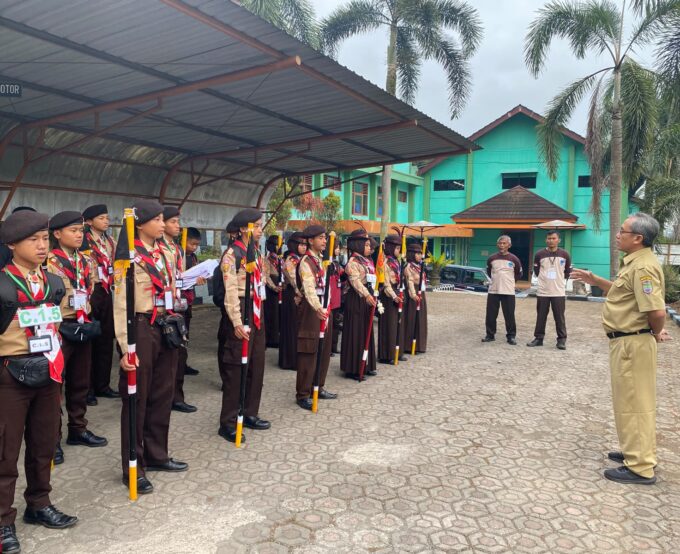 Pelepasan Kontingen Lomba Tingkat 2 Pangkalan SMPN 1 Cijeungjing